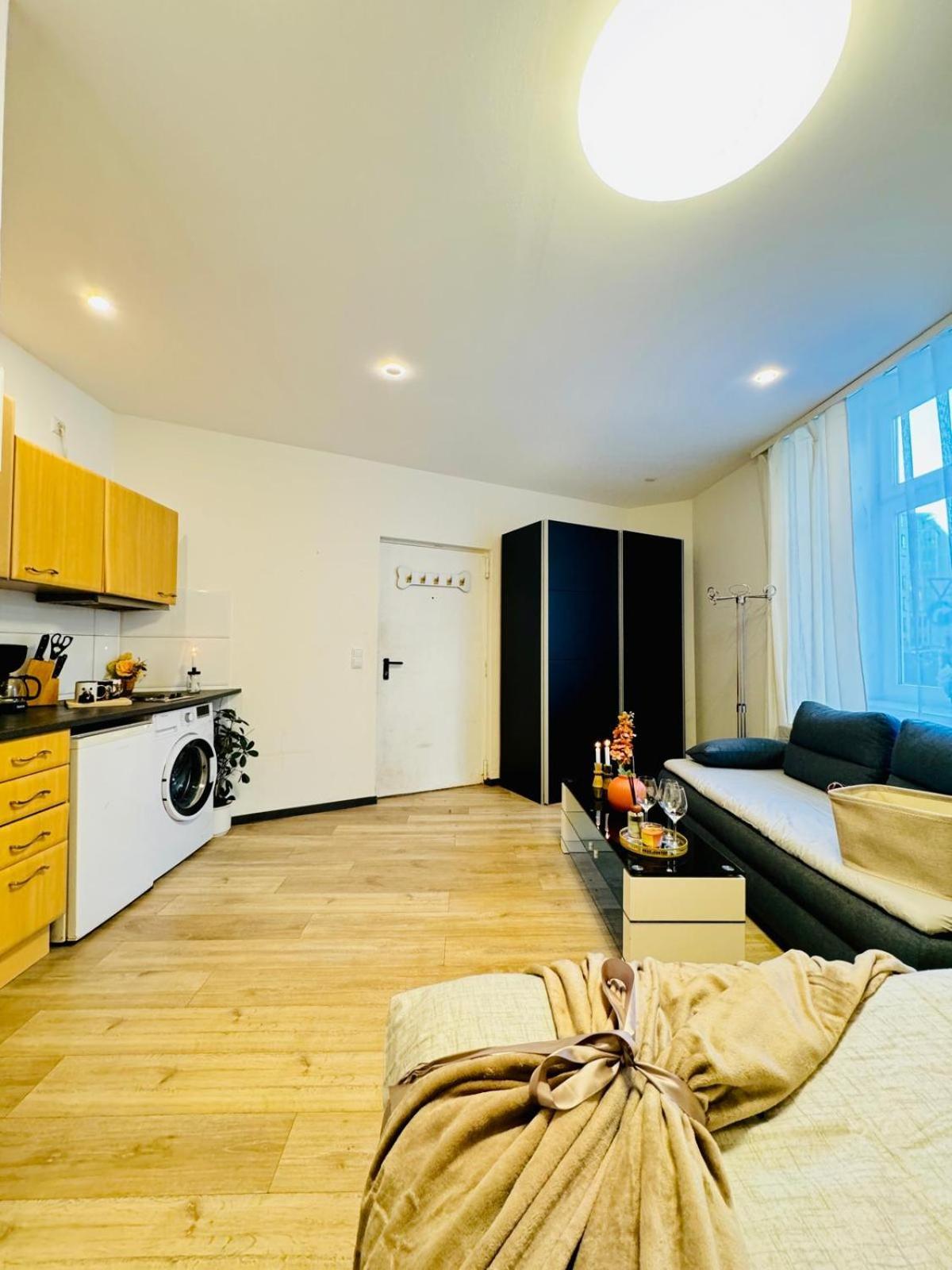 Central King Studio - 10 Mins Walk From Downtown Wien Exteriör bild